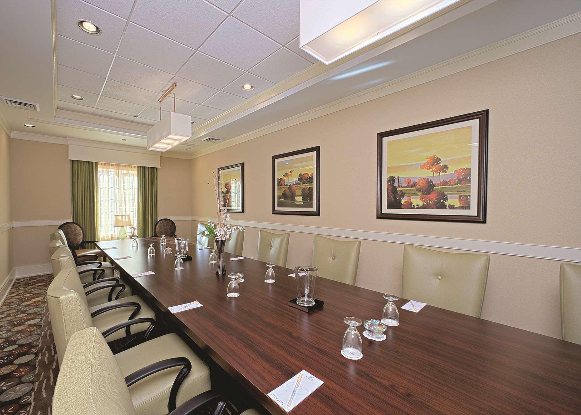 Doubletree Suites By Hilton At The Battery Atlanta Smyrna Buitenkant foto