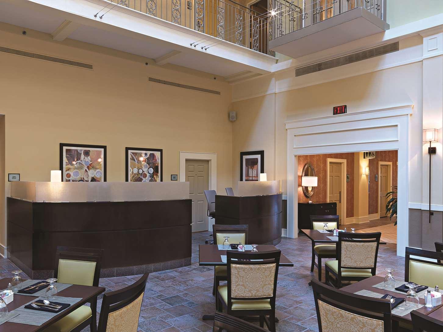 Doubletree Suites By Hilton At The Battery Atlanta Smyrna Buitenkant foto