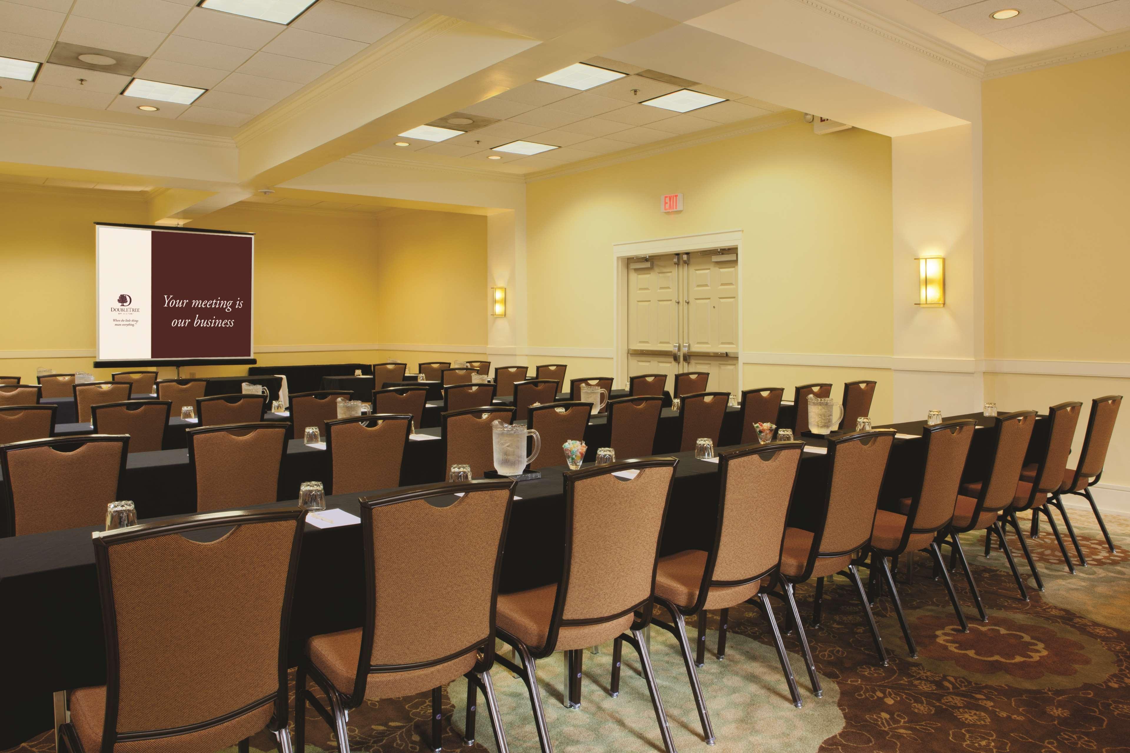 Doubletree Suites By Hilton At The Battery Atlanta Smyrna Buitenkant foto