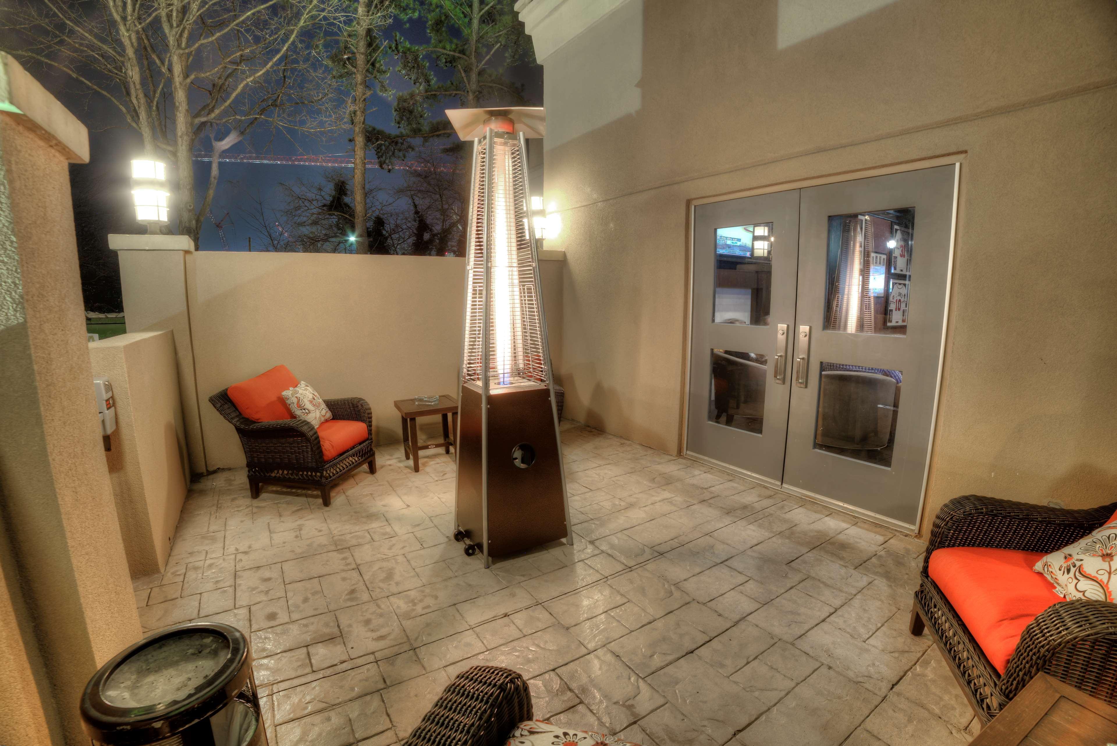 Doubletree Suites By Hilton At The Battery Atlanta Smyrna Buitenkant foto