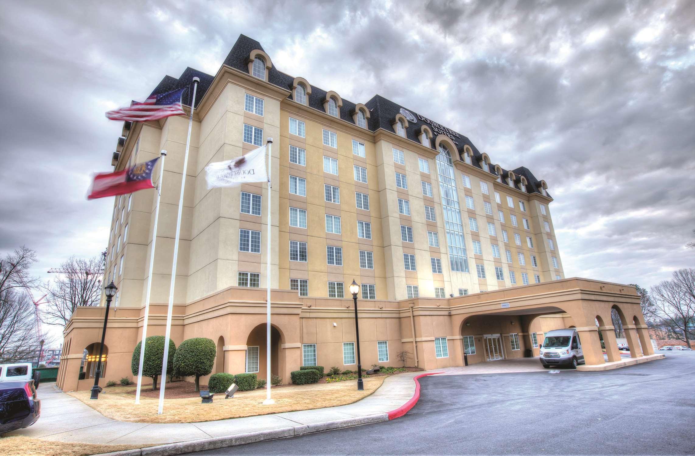 Doubletree Suites By Hilton At The Battery Atlanta Smyrna Buitenkant foto