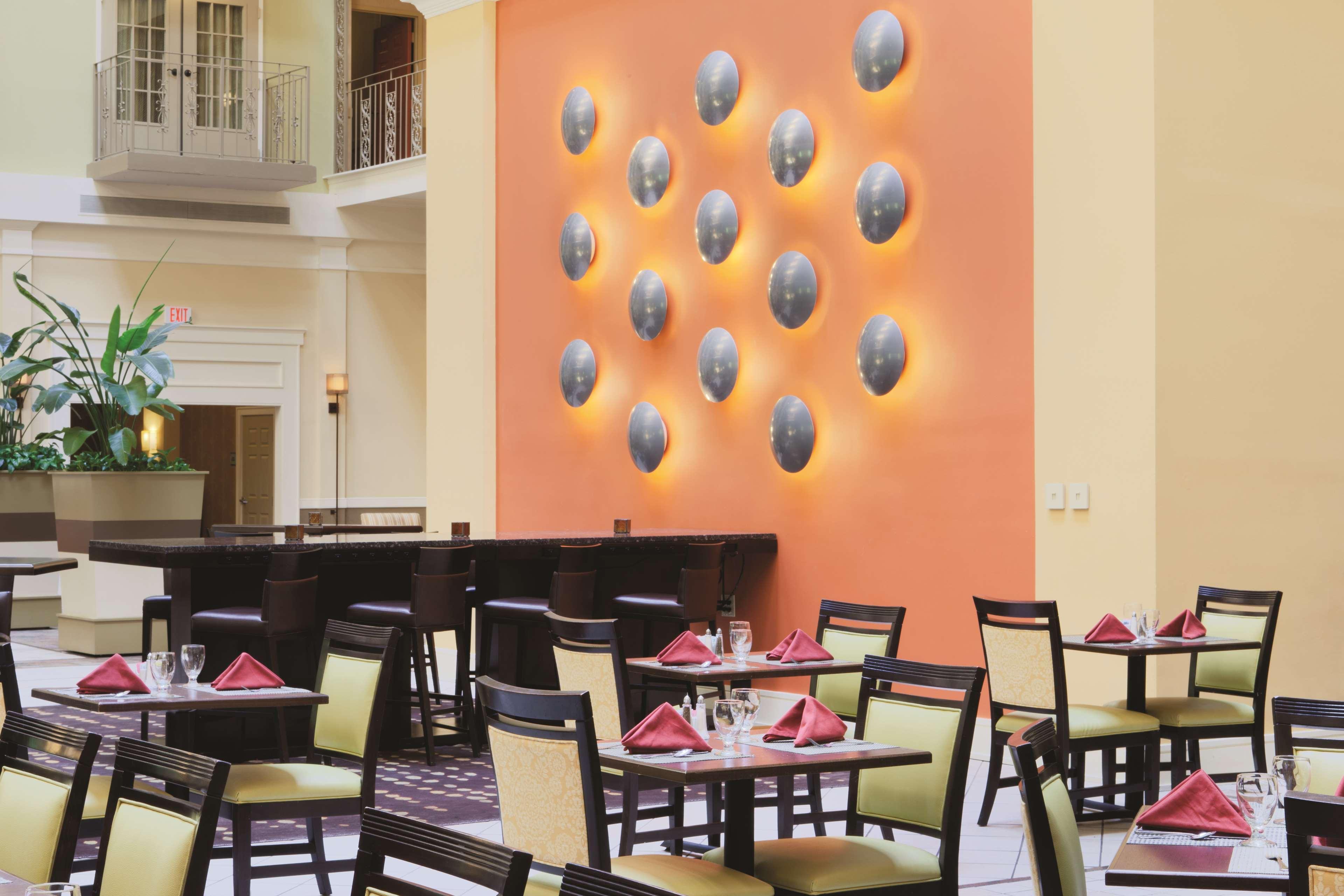 Doubletree Suites By Hilton At The Battery Atlanta Smyrna Buitenkant foto