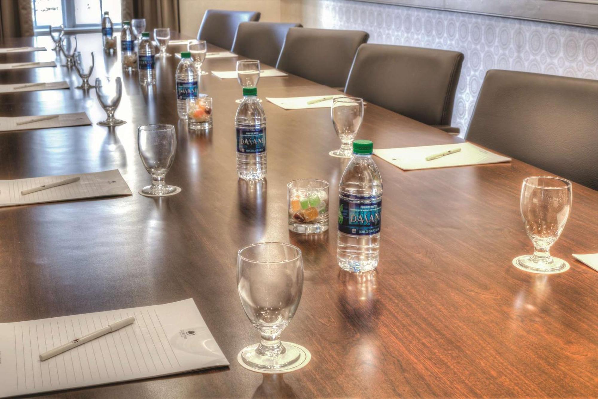 Doubletree Suites By Hilton At The Battery Atlanta Smyrna Buitenkant foto