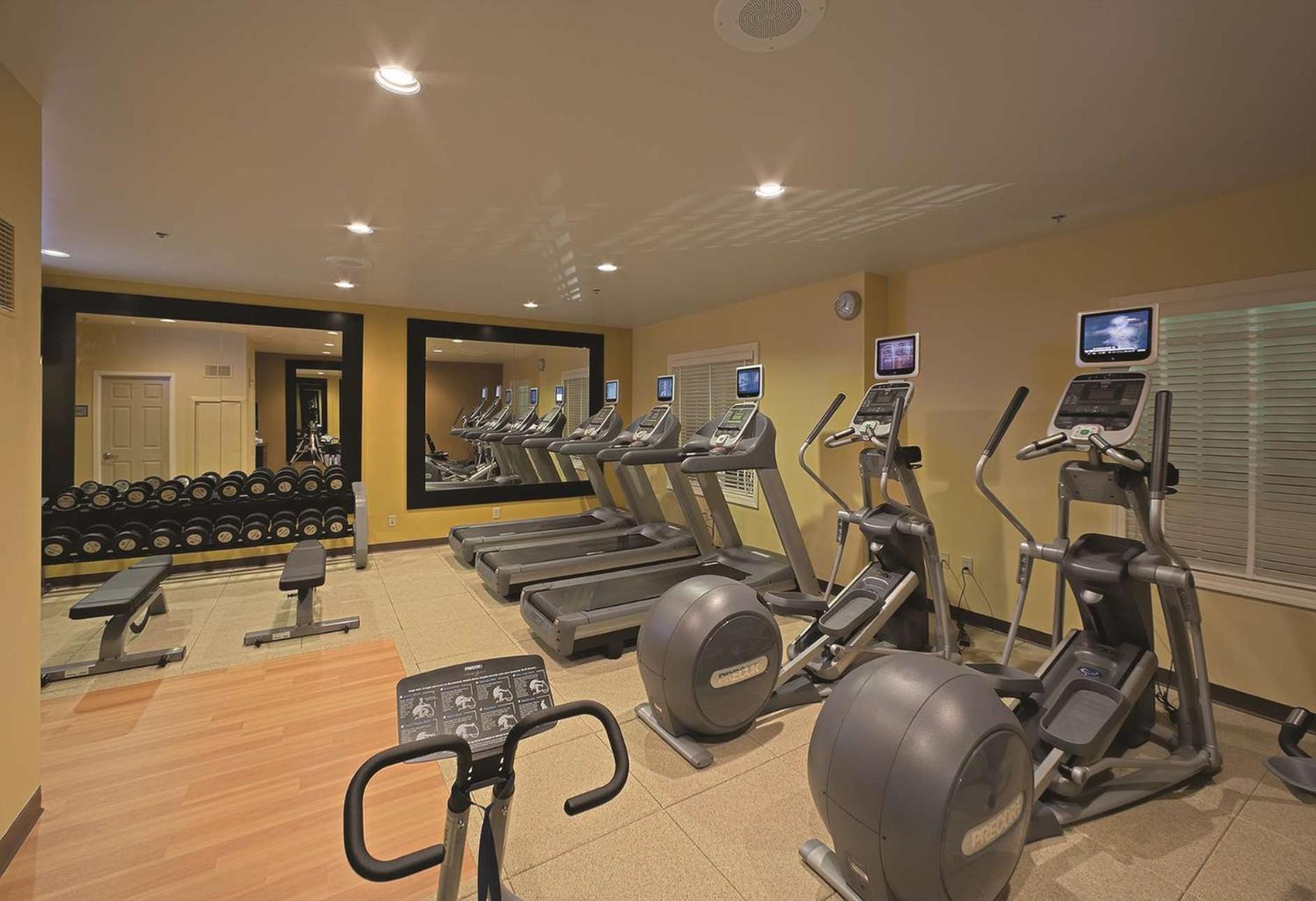 Doubletree Suites By Hilton At The Battery Atlanta Smyrna Buitenkant foto